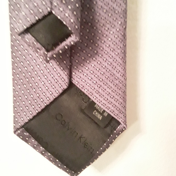 Calvin Klein, Boy's Zip-Up NeckTie - Picture 10 of 10